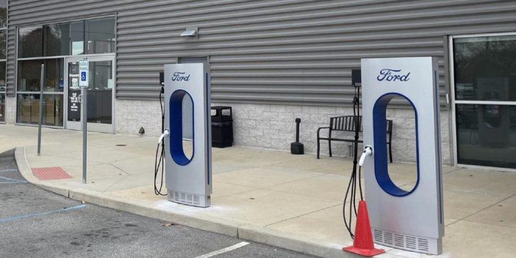 ford-ev-charging-station